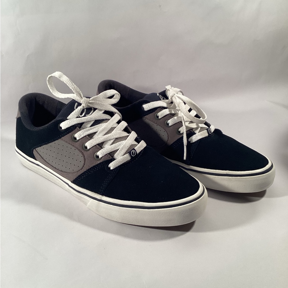 Es skate shoe